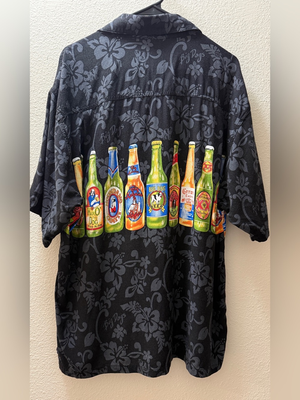 Big Dogs Beer Bottles Rayon Hawaiian Shirt Large - Picture 7 of 7